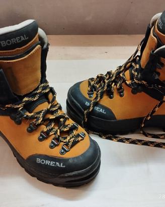 scarponi da montagna