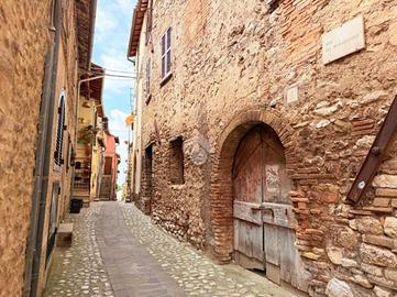 3 LOCALI A TORRI IN SABINA