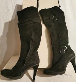 paia stivali da donna neri, marrone