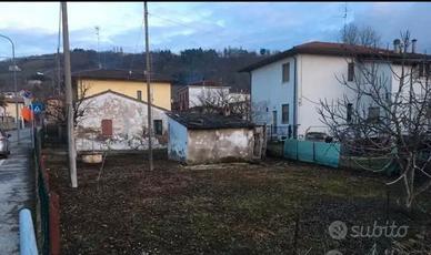 Casa con giardino in centro a Fratta Terme