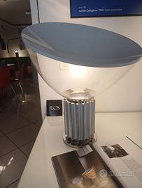 Lampada "Taccia" di Flos vintage anni '80