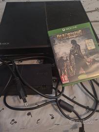 Xbox One perfettamente funzionante con controller