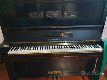 pianoforte verticale Steinbach