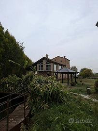 Immobile in asta di 1583 m² con 3 locali a Noceto