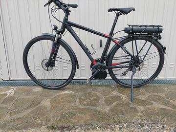 Ebike Trekking Cube Touring Epo Taglia 46