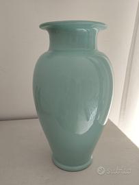Vaso in ceramica azzurra