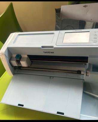 Plotter da taglio Brother ScanNCut