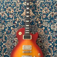 GIBSON LES PAUL TRIBUTE 2022 CHERRY SUNBURST