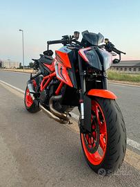 KTM 1290 SUPERDUKE R 2022