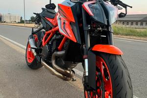 KTM 1290 SUPERDUKE R 2022