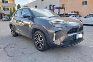 Toyota Yaris Cross 1.5 Hybrid 2022 SINISTRATA