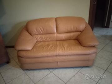 divani vintage in vera pelle anni '70