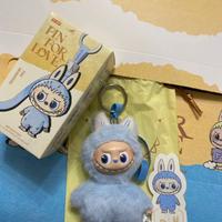 Labubu pin for love -D