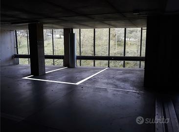 Box posto auto in edificio multipiano