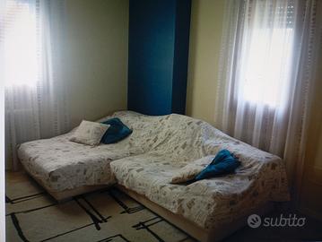 divano 2 posti con penisola