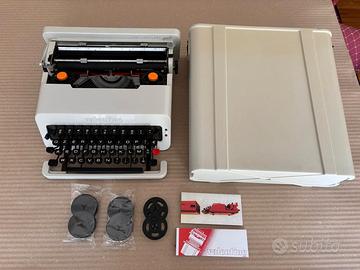 Macchina da scrivere Olivetti valentine bianca