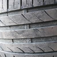 Gomme auto 245 45 19 
