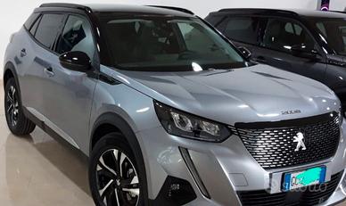 Peugeot 2008 1.2 allure pack