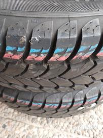 Gomme Usate 4 stagioni Vredestein Comtrac 215/75 R