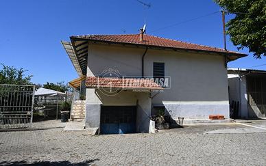 VILLA IN VIA CAVALLO