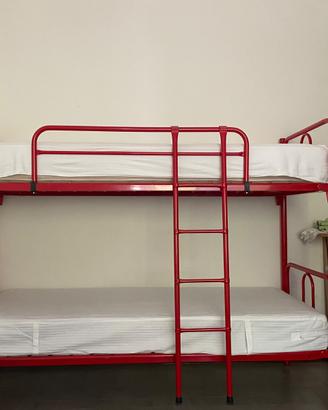 Letto a castello comprensivo di materassi