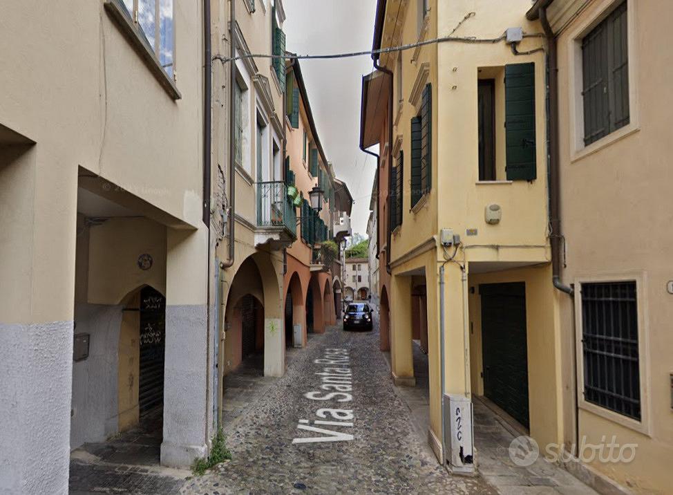 Nei pressi di Piazza del Santo in zona Appartamenti In affitto a Padova