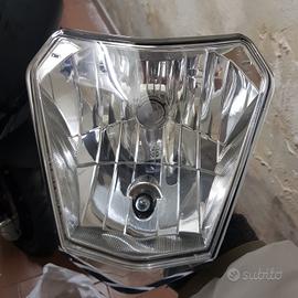 Faro KTM 690 SMC R