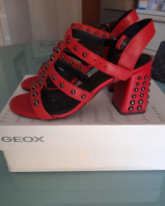 Sandali rossi con borchie – Taglia 39 – usati poch