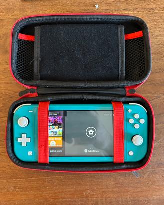 Nintendo Switch Lite celeste con custodia