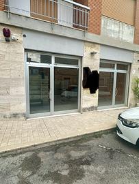 Locale commerciale via Bologna