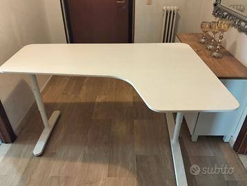 Scrivania Angolare IKEA BEKANT 160x110 cm Bianca -