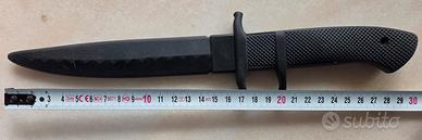 Coltello in gomma per arti marziali