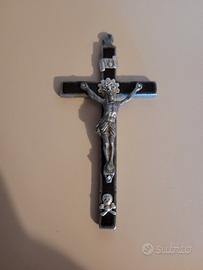 Crocifisso antico teschio e ossa incrociate