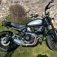 Ducati Scrambler Icon Dark
