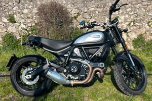 Ducati Scrambler Icon Dark