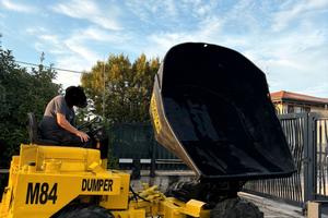 M142 - DUMPER 4X4 MOTORE 60 CV 2 MC