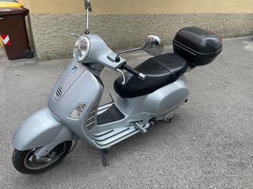 Piaggio Vespa 200L