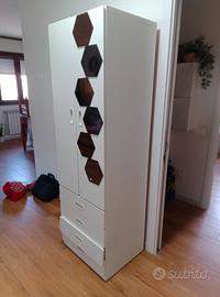 armadio con cassetti 