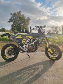 Husqvarna 701 motard