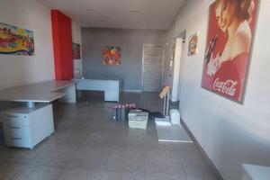 Ampio ufficio con balconata