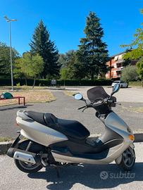 Scooter Yamaha mbk skyliner 125 4t