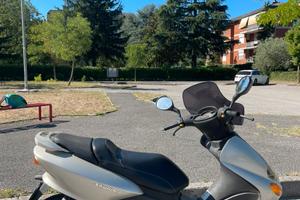 Scooter Yamaha mbk skyliner 125 4t