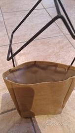 Cestino portaoggetti e piante