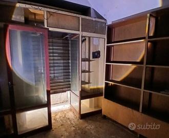 Bottega in via Umberto I