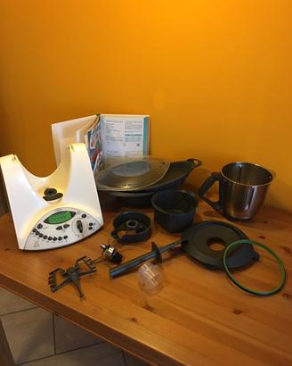 Bimby TM31 completo di manuale, accessori, ricette