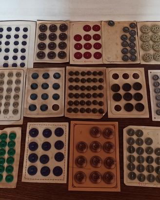 20 cartelle di bottoni TUTTE a € 18