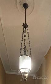 Lampadari vintage eleganti e particolari.