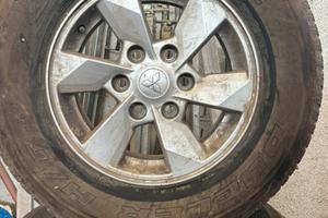 4 gomme bridgestone Estive