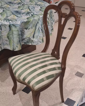 Tavolo rotondo allungabile in legno + 4 sedie