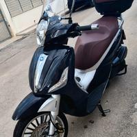 Beverly 300 - 2020 in condizioni perfette